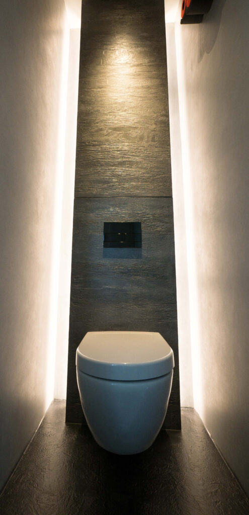 Toilet afgewerkt met Cemcolori Art Collection