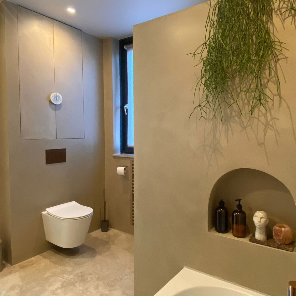 Badkamer afgewerkt met Cemcolori Basis