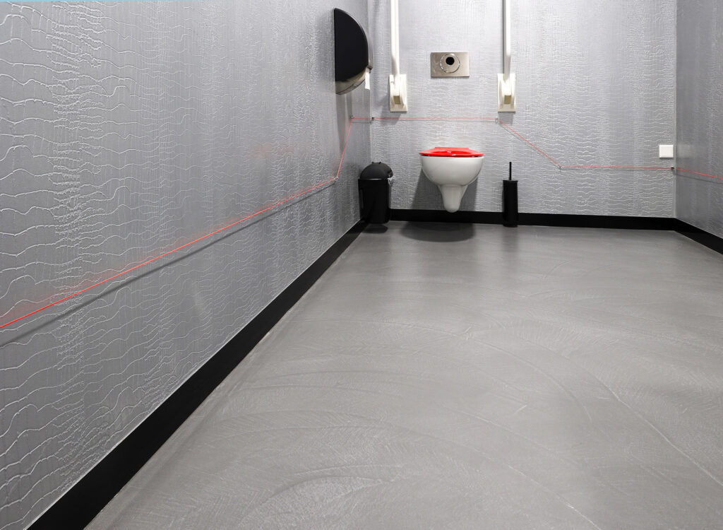 Toilet afgewerkt met Cemcolori Rough